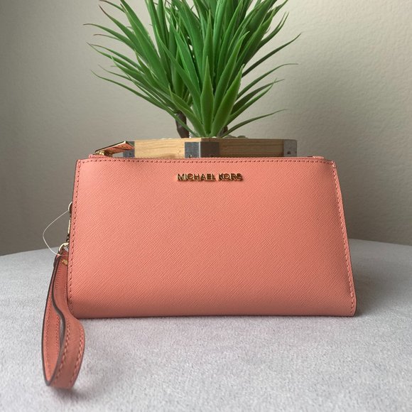 Michael Kors Handbags - Michael Kors LG Double Zip Wristlet